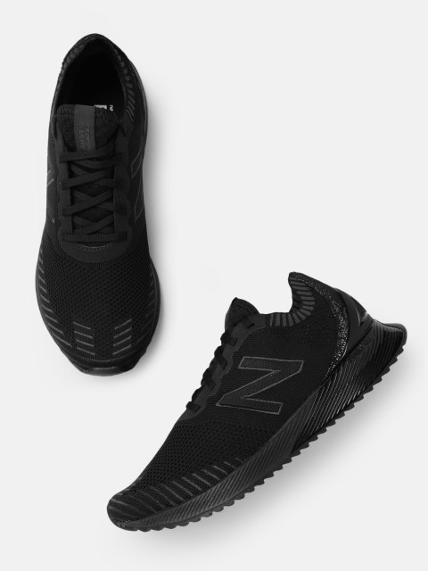 

New Balance Men Black Woven Design Running Shoes