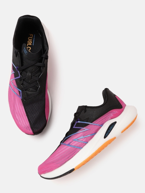 

New Balance Men Black & Pink Woven Design & Colourblocked Running Shoes