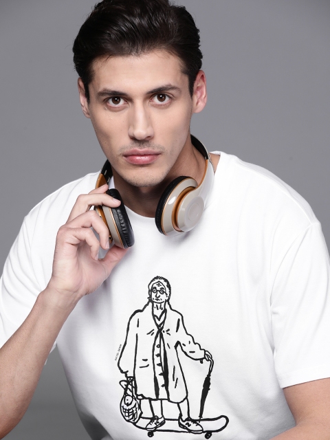

New Balance Men White Brand Logo Printed T-shirt
