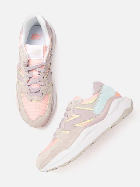 

New Balance Women Beige & Pink Colourblocked & Checked Suede Sneakers Excluding Trims