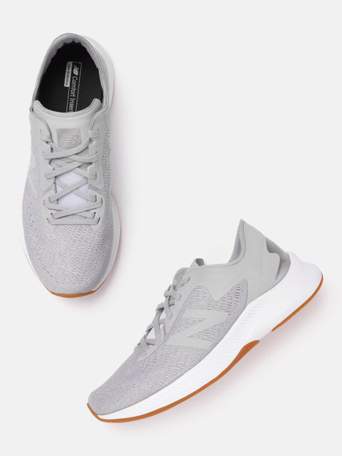 

New Balance Women Grey Melange Woven Design Running Shoes