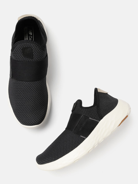 

New Balance Men Charcoal Grey Woven Design Running Shoes