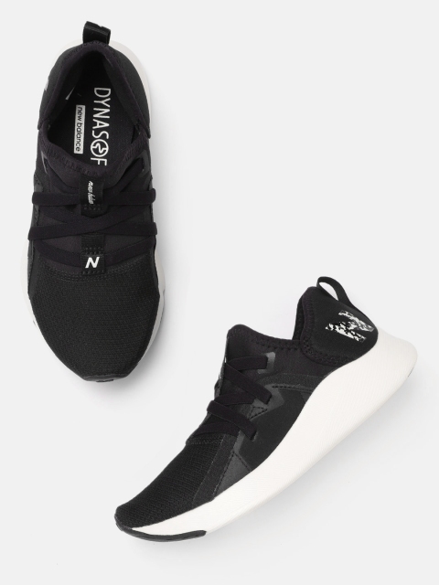 

New Balance Women Black Woven Design Running Shoes