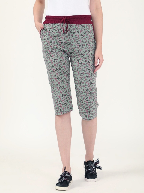 

V2 Value & Variety Women Green & Fuchsia Floral Printed Cotton Capris