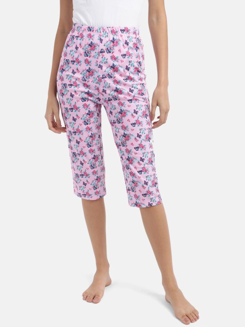 

V2 Value & Variety Women Peach-Coloured & Blue Printed Capris