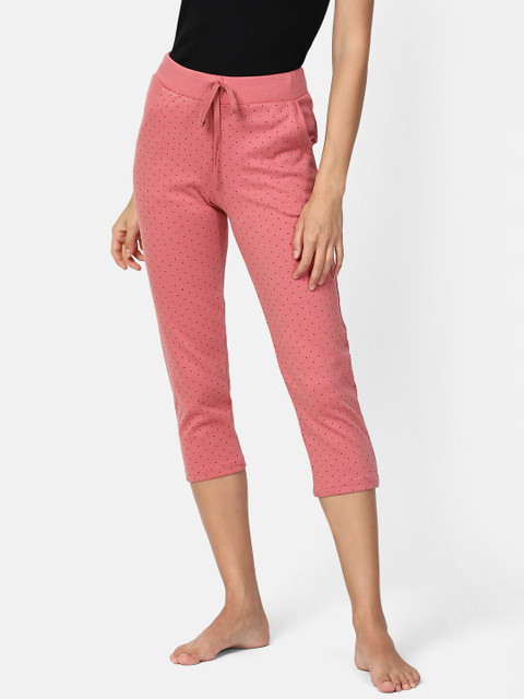 

V2 Value & Variety Women Peach-Coloured & Black Printed Capris