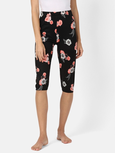 

V2 Value & Variety Women Black & Peach-Coloured Printed Capris