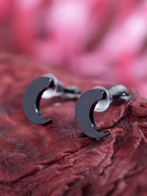 

DIVA WALK Black Contemporary Studs Earrings