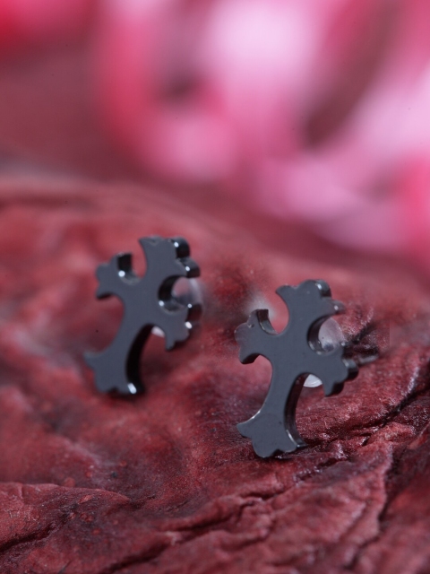 

DIVA WALK Black Contemporary Studs Earrings