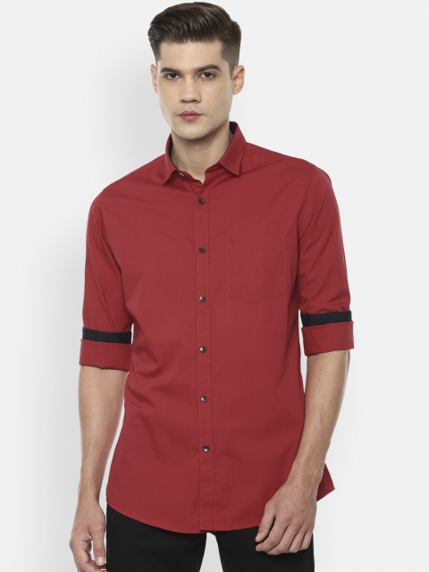 

Van Heusen Sport Men Red Solid Slim Fit Casual Shirt