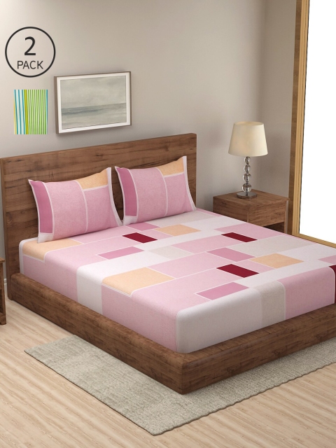 

NEUDIS Pink & Green Geometric 2 King Bedsheet with 4 Pillow Covers