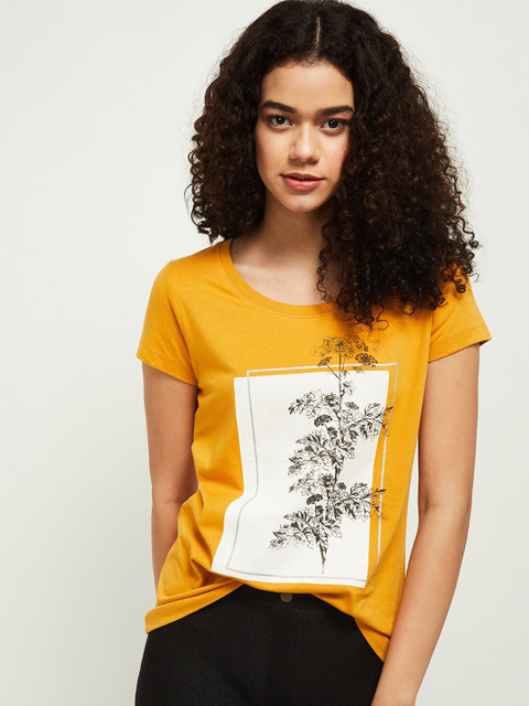 

max Women Gold-Toned Printed Extended Sleeves T-shirt