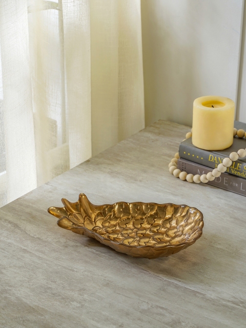

Pure Home and Living Gold-Toned Pine Apple Patterned Glass Platter