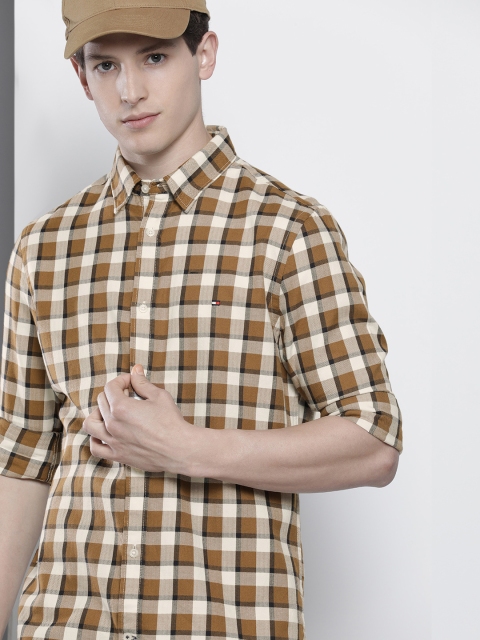 

Tommy Hilfiger Men Khaki & Beige Slim Fit Checked Pure Cotton Casual Shirt