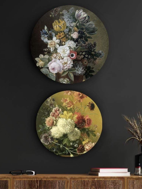 

THE ARTMENT Set of 2 Green Matte Finish Flowers in an Imperial Style Canvas