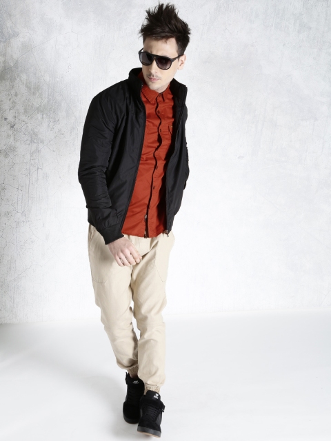 

Ecko Unltd Men Rust Orange Casual Shirt