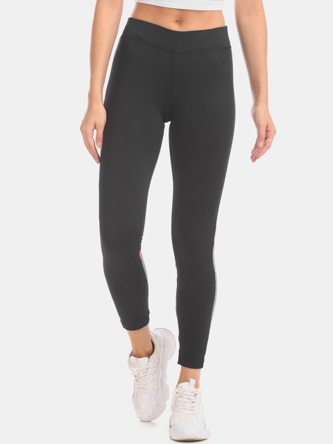 

Sugr Women Black & Grey Colourblocked Active Leggings