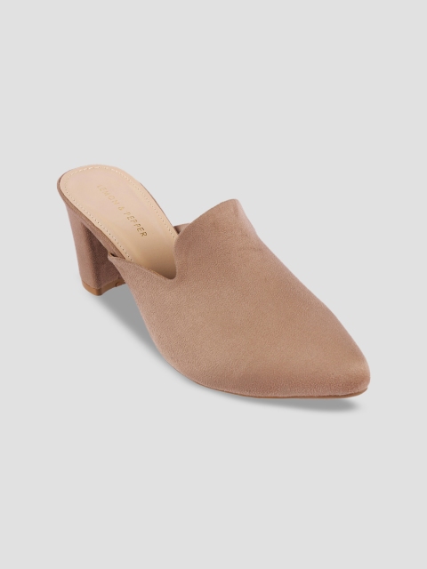 

LEMON & PEPPER Beige Suede Block Mules