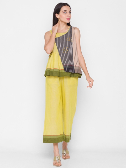 

ZOLA Women Green & Black Printed Top with Palazzos