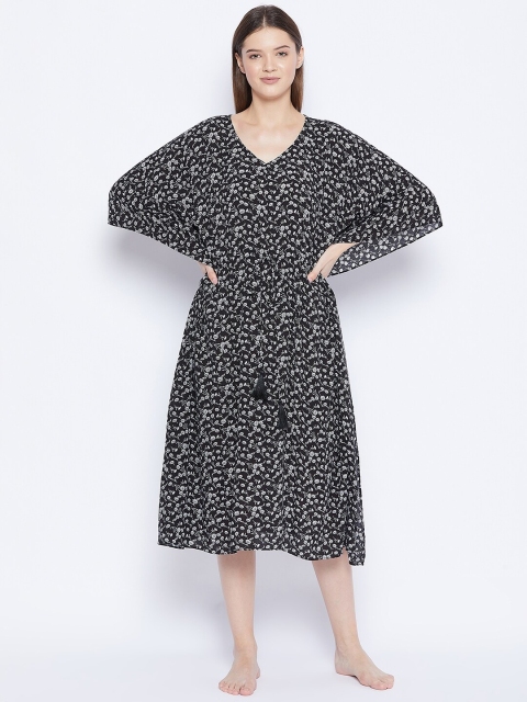 

Hypernation Black & White Floral Printed Kaftan Nightdress