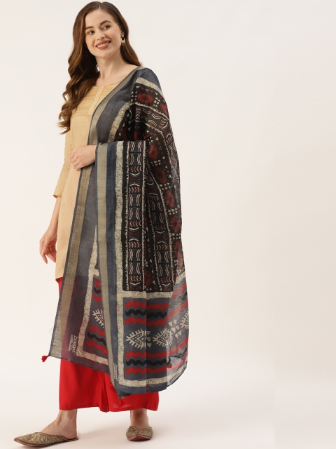 

Molcha Grey & Red Ethnic Motifs Printed Dupatta