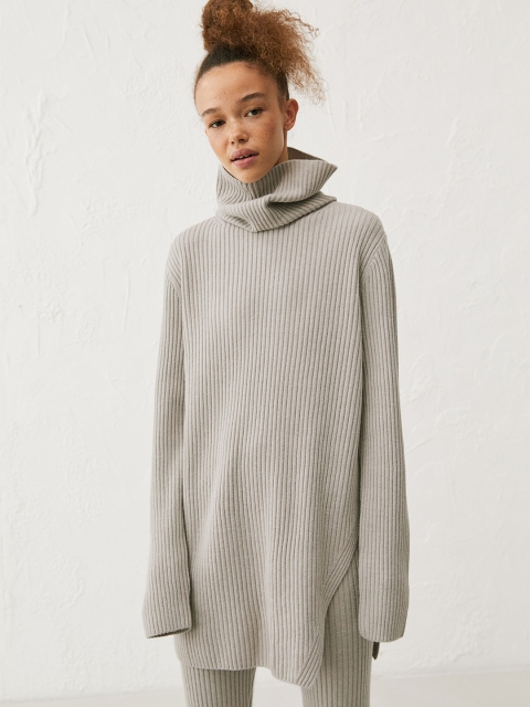 

H&M Women Grey Ribbed Polo-Neck Jumper