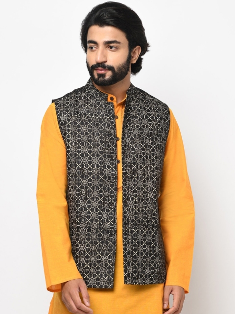 

Fabindia Men Black & White Printed Woven Nehru Jacket