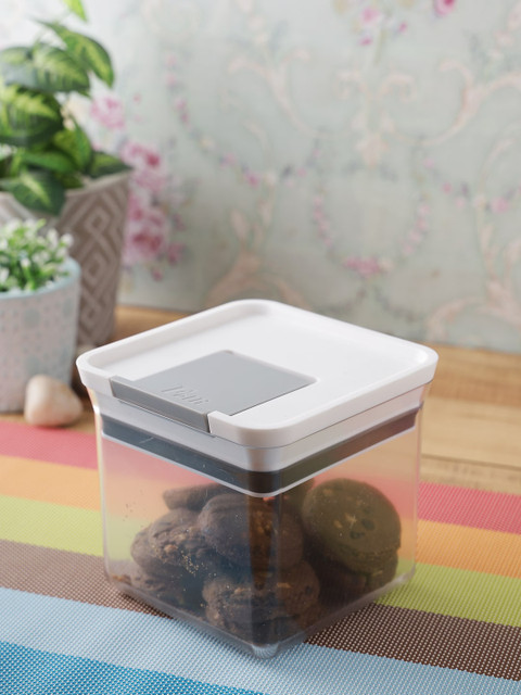 

Felli Transparent & White Solid Air Tight Food Container
