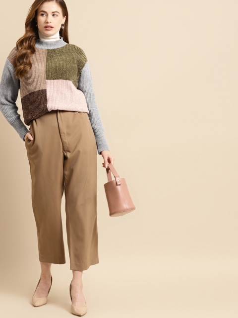 

COVER STORY Women Grey & Green Colourblocked Pullover