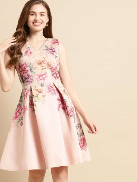 

COVER STORY Pink Floral Dress