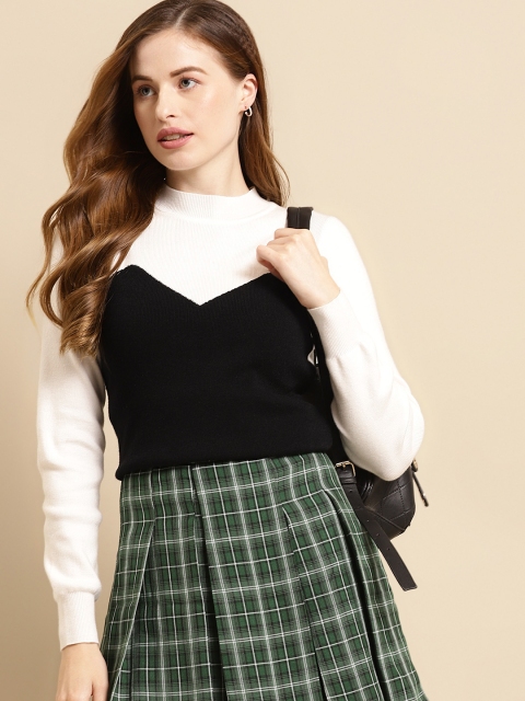 

COVER STORY Women Black & White Pullover