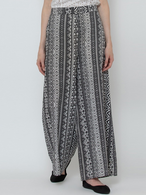 

DODO & MOA Women Black Printed Pleated Parallel Trousers