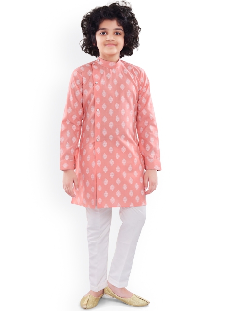 

Nakshi by Yug Boys Peach-Coloured Ethnic Motifs Printed Angrakha Pure Cotton Kurta with Pyjamas