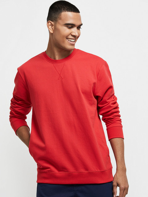 

max Men Red Solid Cotton Sweatshirt