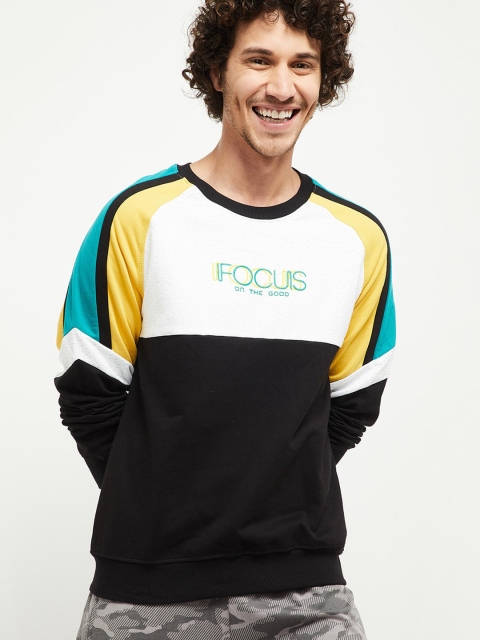 

max Men Black Colourblocked Sweatshirt