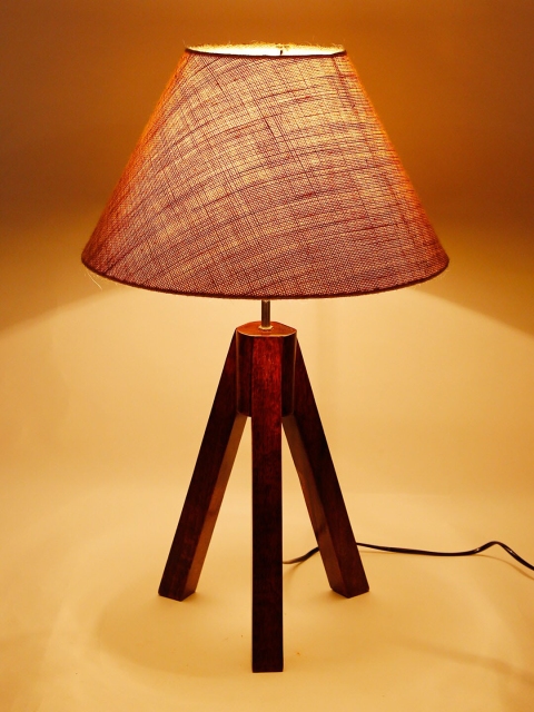 

Devansh Beige Jute Drum Tripod Wood Table Lamp