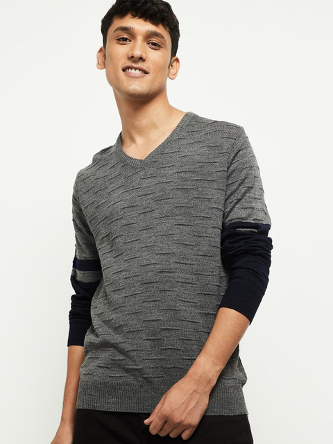 

max Men Grey & Black Pullover