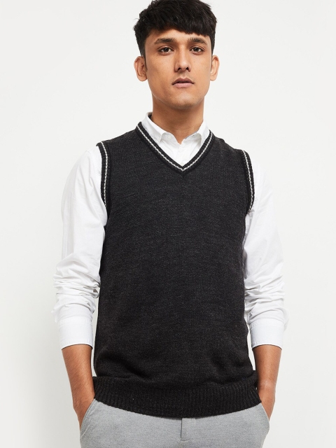 

max Men Black Acrylic Sweater