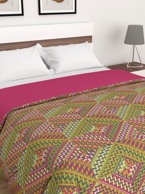 

Home Centre Multicoloured Geometric Printed 150 GSM Double Bed Comforter, Multi