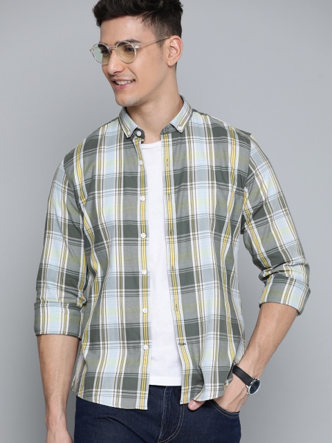 

Mast & Harbour Men Grey & White Cotton Tartan Checked Casual Shirt