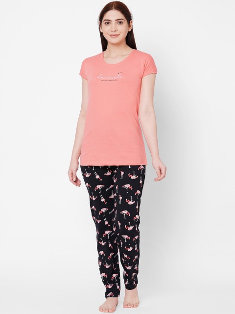 

ZOLA Women Peach-Coloured & Black Printed Night suit