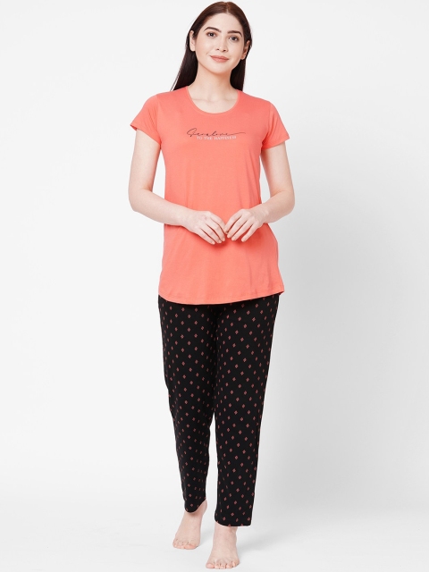 

ZOLA Women Peach-Coloured & Black Printed Pure Cotton Night suit