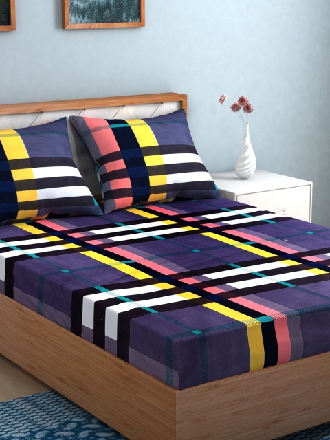 

TAG 7 Grey & Purple Geometric 144 TC 2 King Bedsheet with 4 Pillow Covers