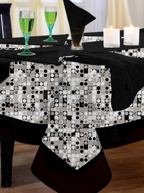 

Lushomes Multi Printed 4 Seater Table Linen Set