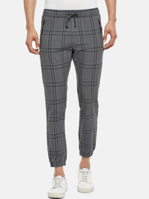 

Urban Ranger by pantaloons Men Grey Checked Slim Fit Cotton Joggers
