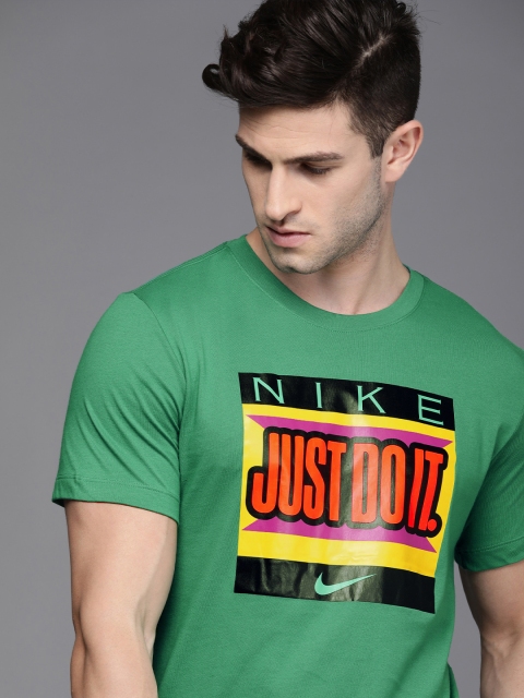 

Nike Men Green Printed Dri-FIT AS M NK DF T-shirt