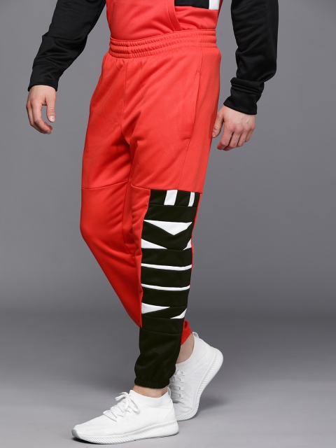 

Nike Men Red & Black Printed Standard Fit AS M NK TF Basketball Joggers