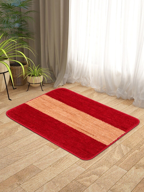 

KICA Set of 2 Super Soft Stripe Design Microfibre Mat With Anti-Skid Latex Back, Maroon