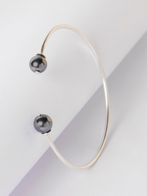 

Mikoto by FableStreet Women Silver-Plated & Grey Brass Pearls Cuff Bracelet