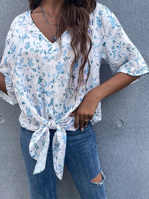 

GRACE & JACK White & Blue Floral Regular Top